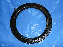 換気扇に使用されていたリングの部品　Before
